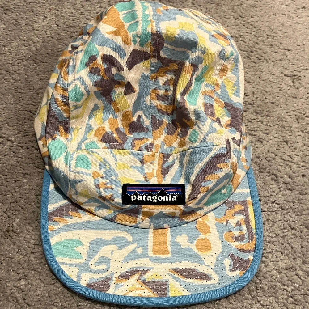 ❌SOLD on VINTED❌ - Patagonia Abstract Blue and Brown Cap - Picture 1 of 6